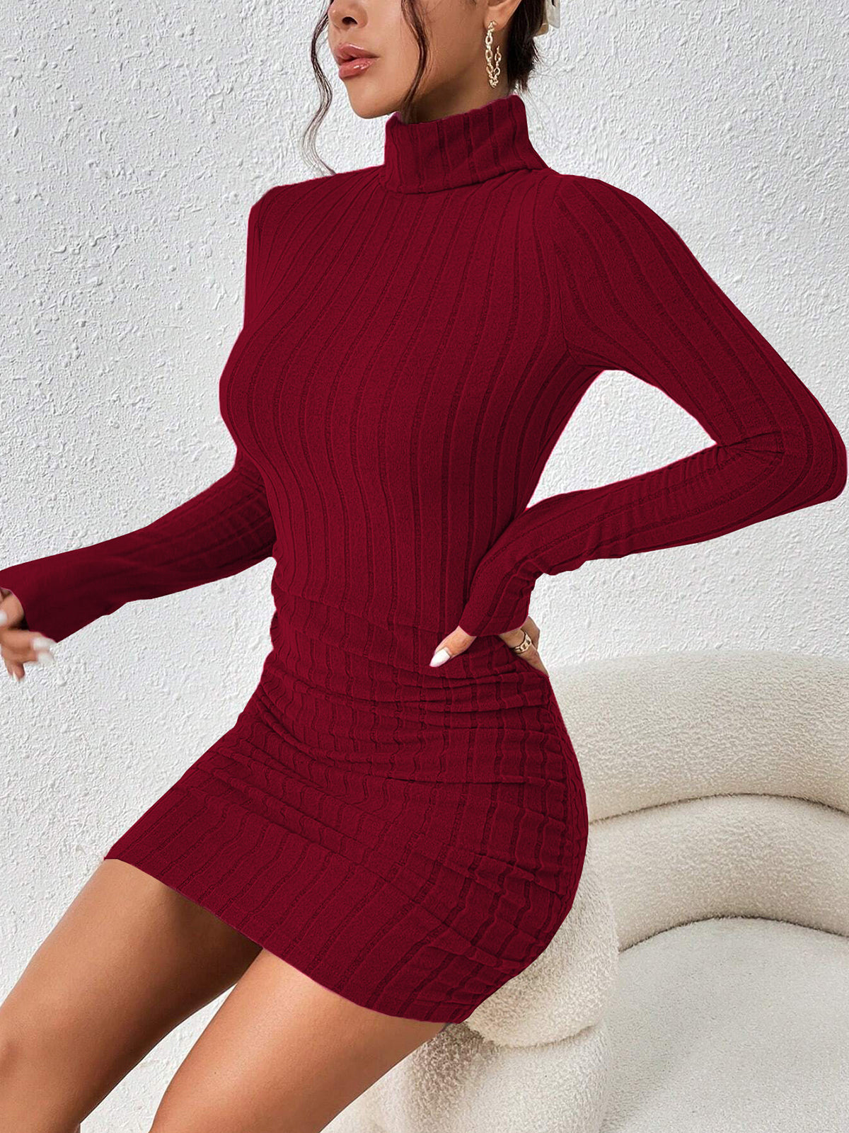 Hip-covering ribbed dress