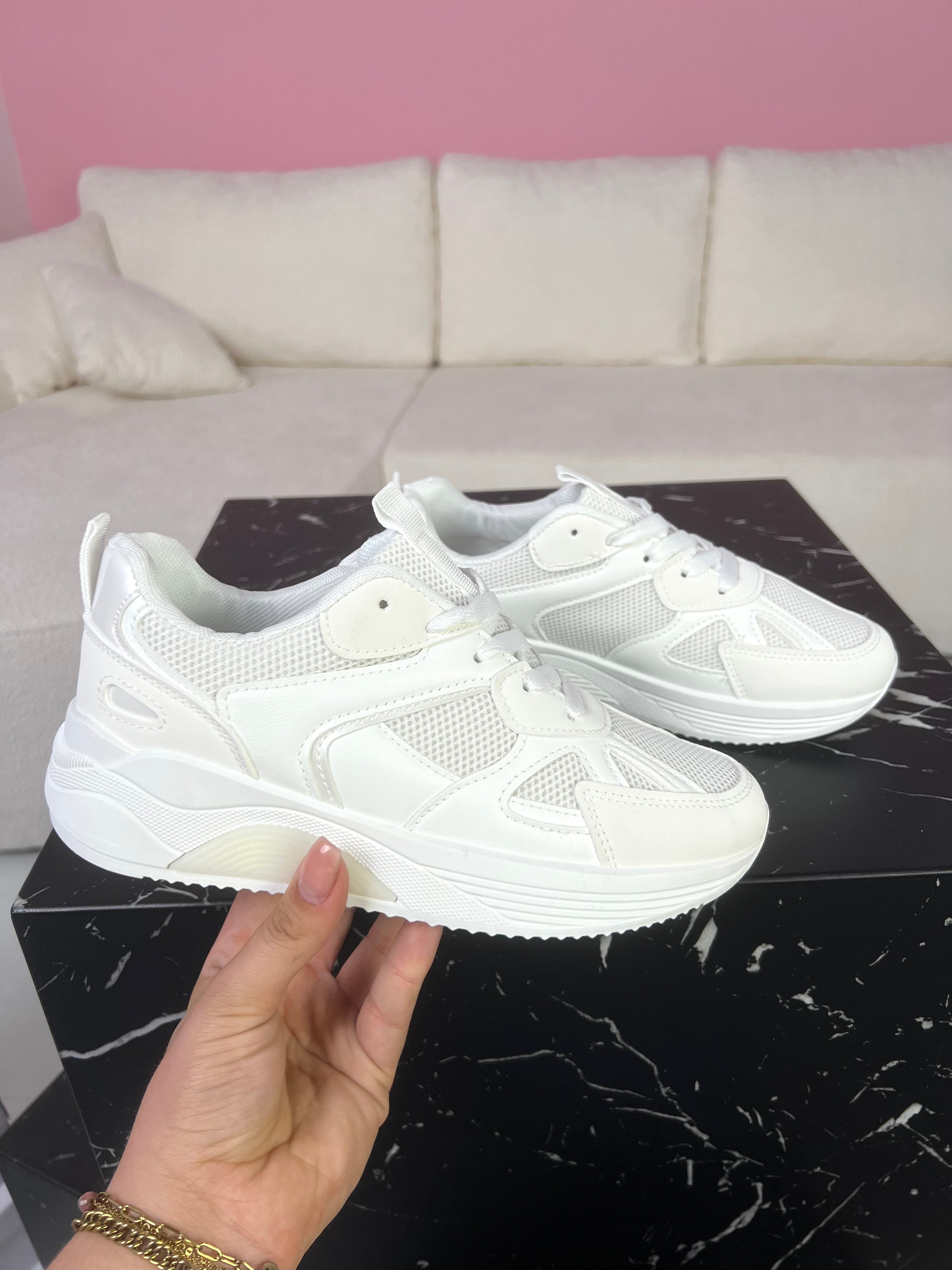Star White Sneaker
