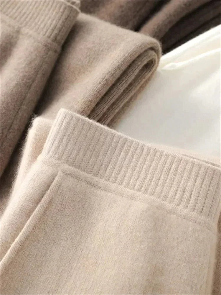 Women's wool trousers