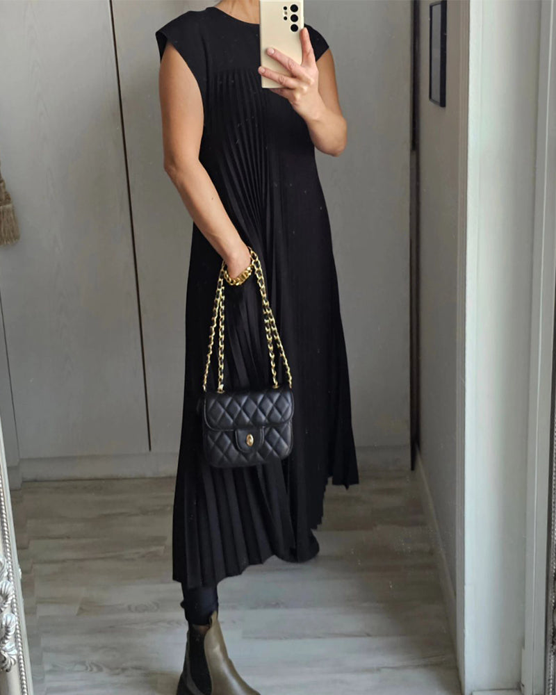 Elegant sleeveless dress