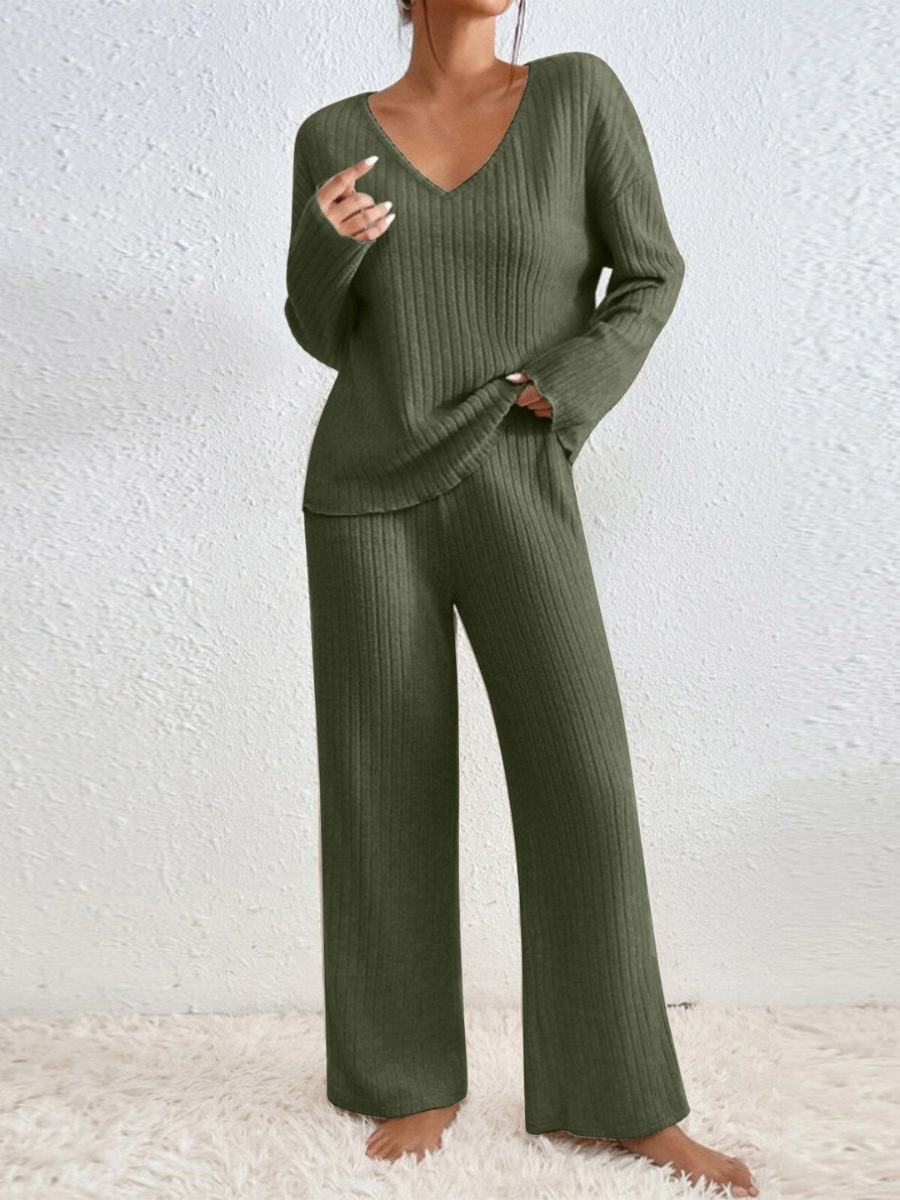 Women's Home Suit with V-Neck