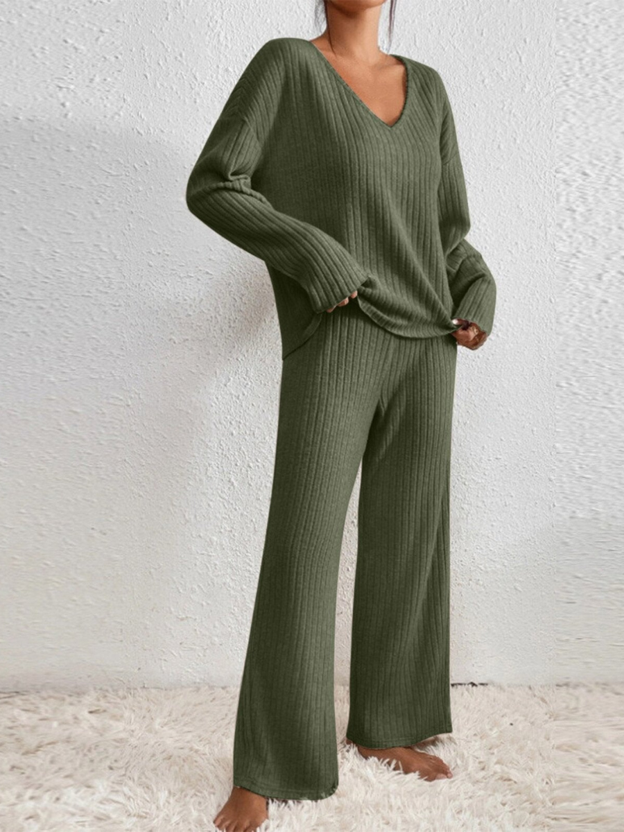 Women's Home Suit with V-Neck