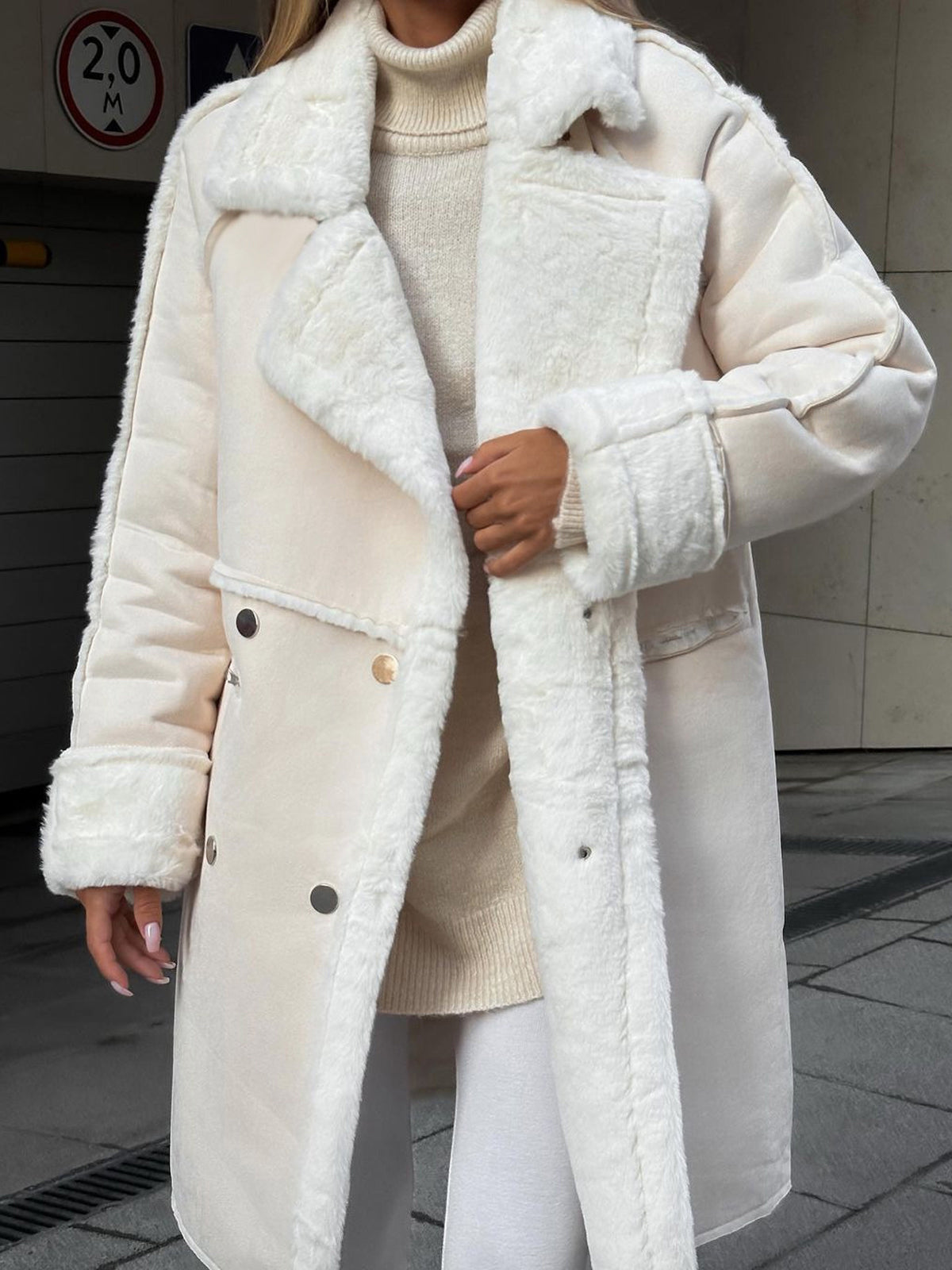 Classic and Warm Ladies Coat 