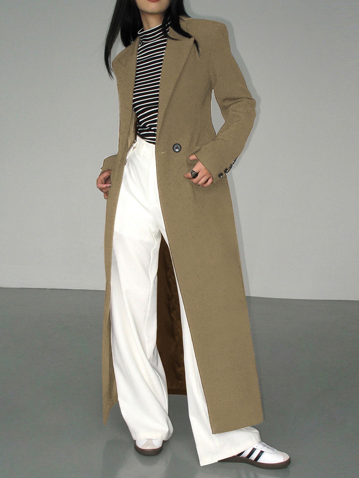 Blazer jacket with collar and pockets