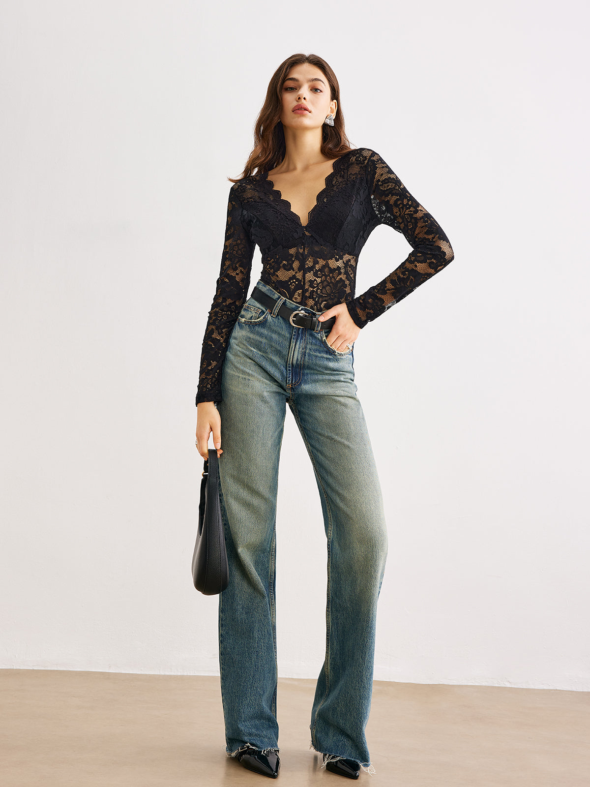 Body with Wave Edge and Lace Panel