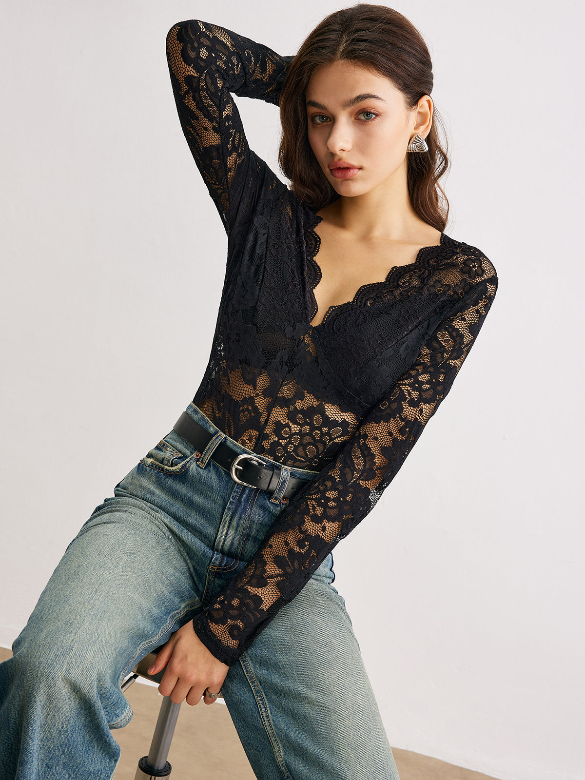 Body with Wave Edge and Lace Panel