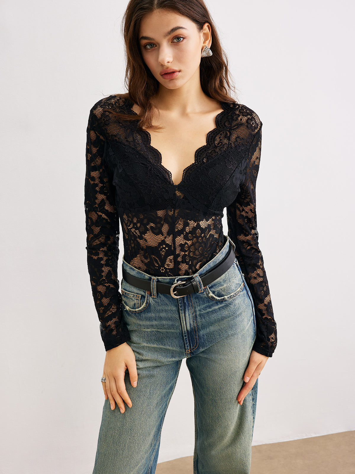 Body with Wave Edge and Lace Panel
